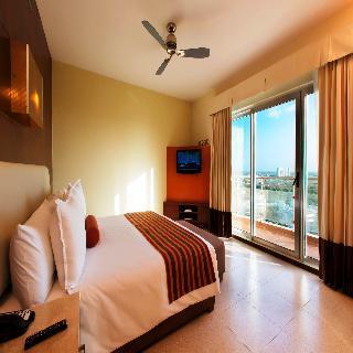 Krystal Urban Cancun & Beach Club Екстериор снимка
